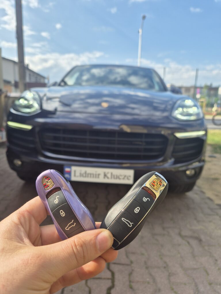 Dorobienie pilota do auta marki Porshe